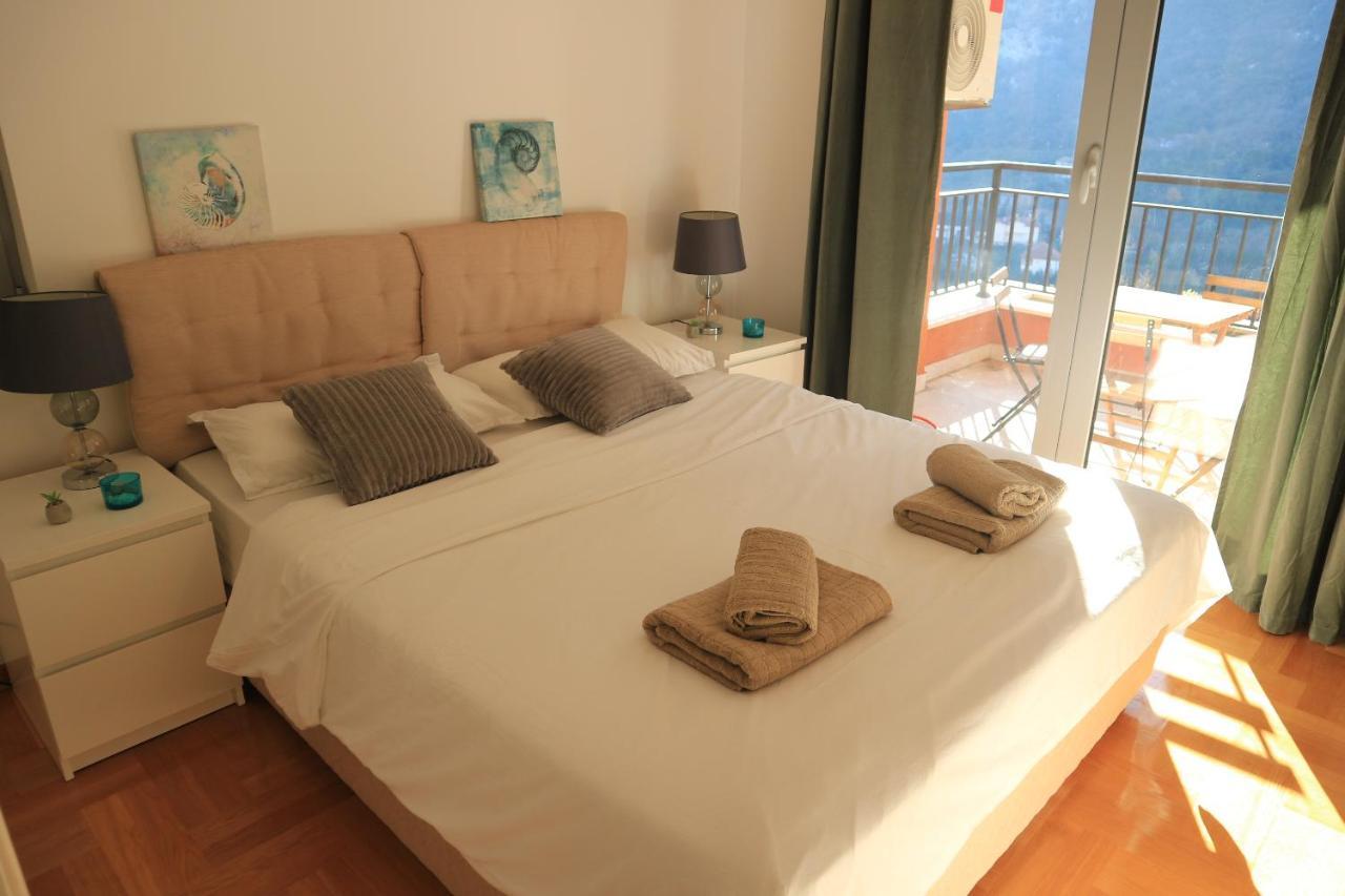 Lavender Bay Apartments D3 Or D5 I By Andreas Crivellaro Donji Morinj Ngoại thất bức ảnh